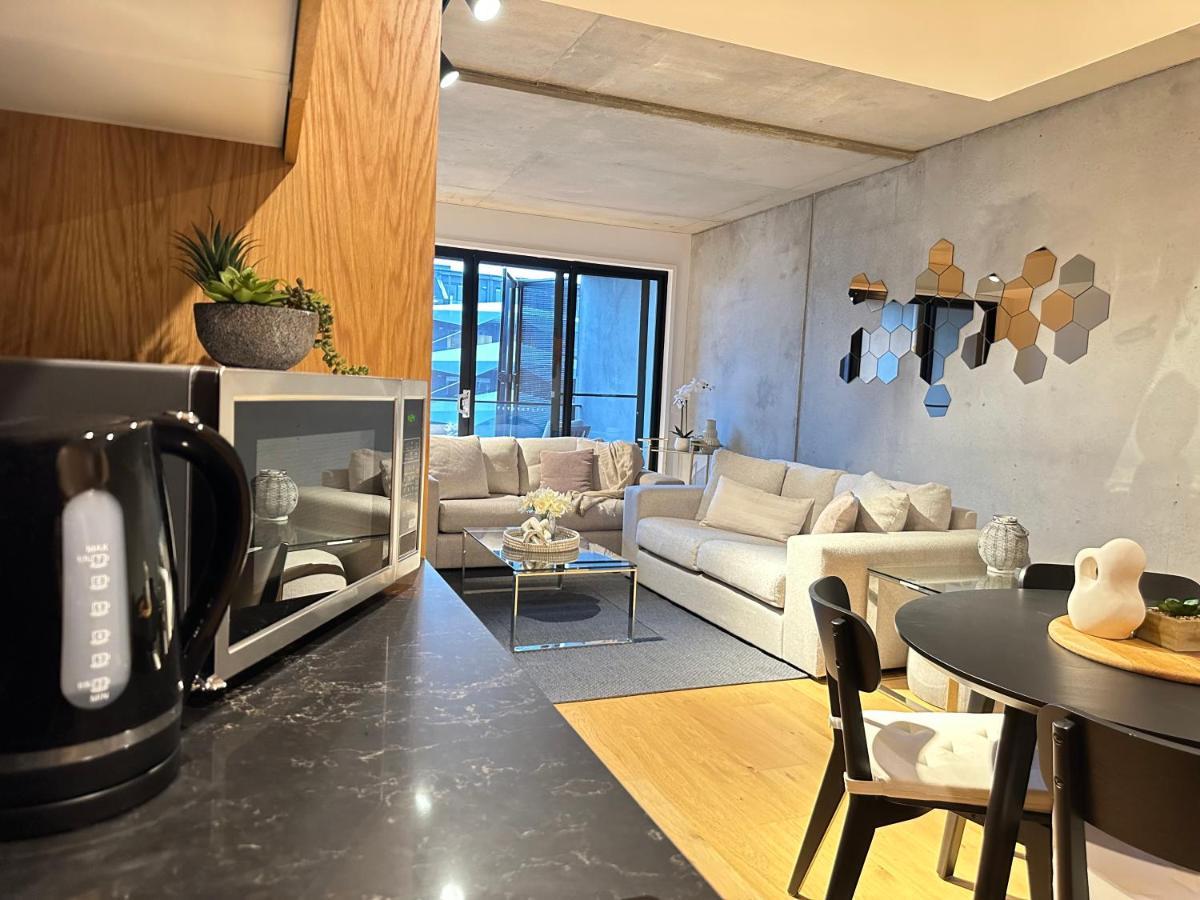Palko - Luxury In The City Канберра Экстерьер фото