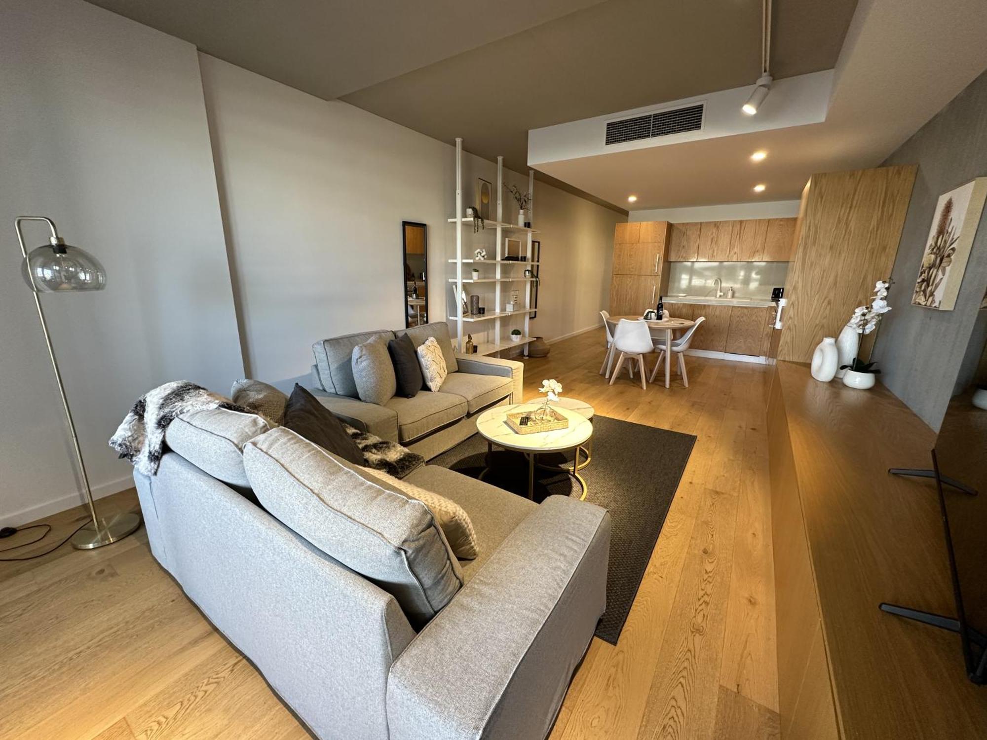 Palko - Luxury In The City Канберра Экстерьер фото